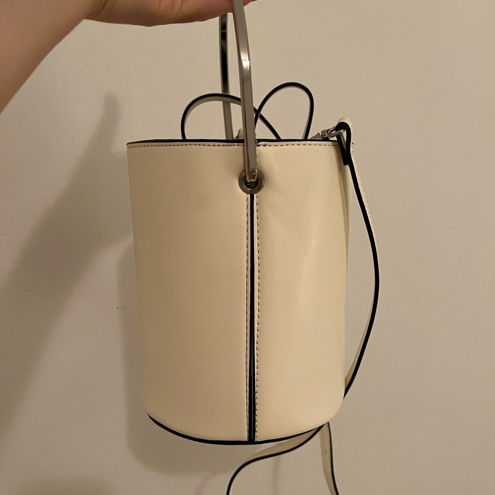 Mango | New! With tags Metal Handle Bucket Bag - Picture 3 of 5
